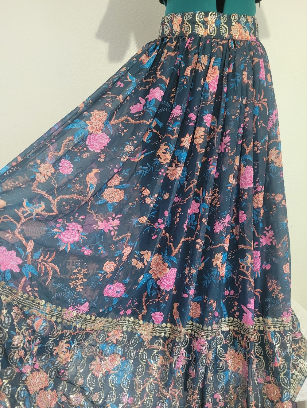 NWT Indya Luxe Multicoloured Maxi Indian Pakistan Wedding Wear Dress (SET) Small - Picture 4 of 13